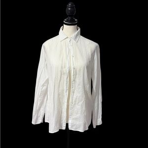 American Eagle Outfitters White Shirt